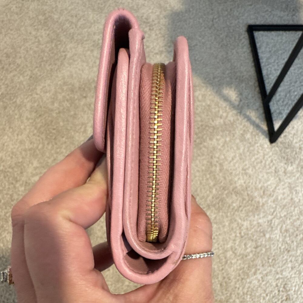 Miu Miu Pink Matelasse Leather Wallet with original tag and authenticity card - Picture 12 of 13